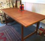 Trioh mobler Denmark teak coffee table with double extensions & newspaper shelf, 3800 SEK 2022-09-07