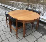 Teak dining table with double extensions, table SOLD 4 teak chairs 2900 SEK/all, 60's  2024-01-31